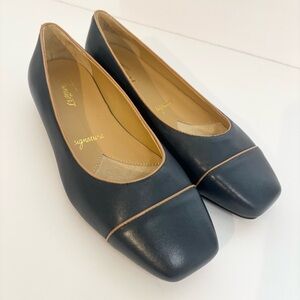 Trotters Harbor Leather Square Toe Flats in Navy Blue Women’s 8.5